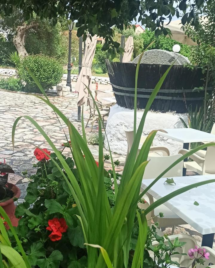 Achilleas Rooms Σύβοτα Εξωτερικό φωτογραφία