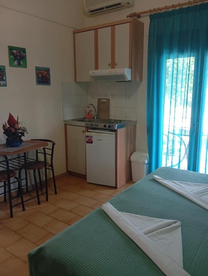 Achilleas Rooms Σύβοτα Δωμάτιο φωτογραφία